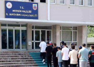 mersinde 14 hukumlu yakalandi laAC8Lr9.jpg